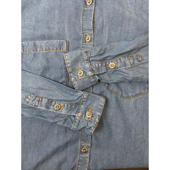 Women's XS The‎ Kooples Jeans Willy Chambray button-up with flower buttons - Picture 5 of 7